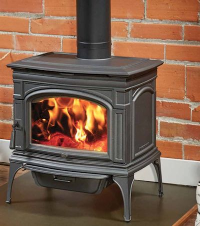 Lopi: Rockport NexGen-Hybrid Wood Stove—primary view